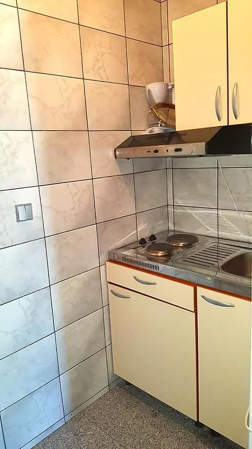 Studio Apartment In Lopar With Terrace, Air Conditioning, Wi-Fi